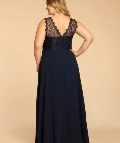Hayley Paige Occasions Inclusive All Bridesmaid Dresses Hayley Paige Occasions Plus Size Bridesmaid Dress - W756